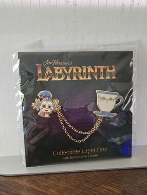 Jim Henson's Labyrinth Gold-Toned Blue & White Tea Cup Brooch Set